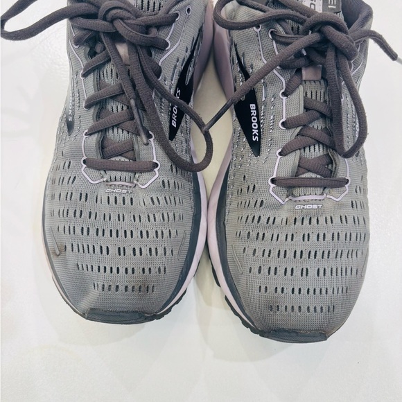 Brooks Ghost 13 Charcoal Athletic Sneakers size 10.5 - Picture 9 of 9